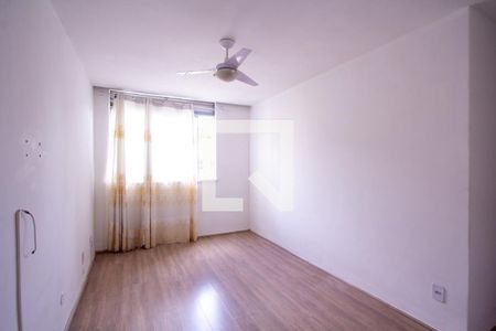 Sala de apartamento à venda com 2 quartos, 70m² em Cubango, Niterói