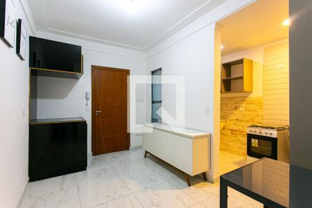 Sala de apartamento para alugar com 2 quartos, 45m² em Vila Santa Isabel, São Paulo