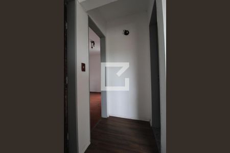 Corredor de apartamento à venda com 2 quartos, 62m² em Vila Teixeira, Campinas