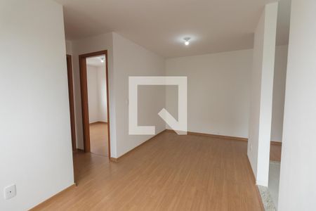 Sala de apartamento para alugar com 2 quartos, 44m² em Colubandê, São Gonçalo