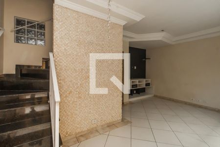 Sala de casa de condomínio para alugar com 3 quartos, 65m² em Vila Pierina, São Paulo