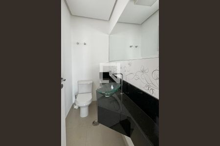 Lavabo de casa de condomínio para alugar com 3 quartos, 400m² em Parque Sinai, Santana de Parnaíba