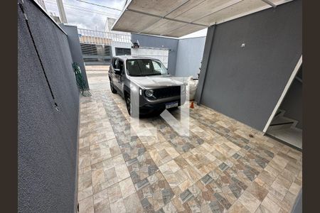 Casa à venda com 135m², 4 quartos e 2 vagas Casa à venda com 135m², 4 quartos e 2 vagasÁrea Externa