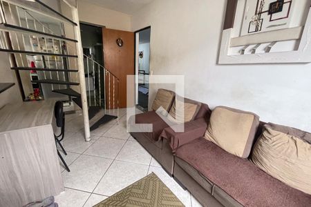 Sala de casa para alugar com 3 quartos, 100m² em Engenho do Porto, Duque de Caxias