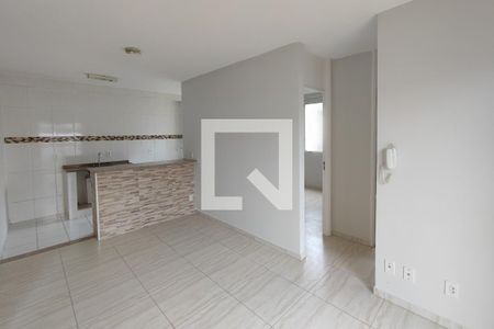 Sala de apartamento para alugar com 3 quartos, 58m² em Vila Marieta, Campinas