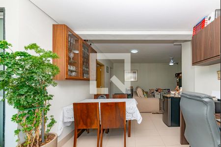 Sala de apartamento para alugar com 3 quartos, 88m² em Grajaú, Belo Horizonte