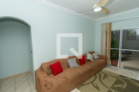 Sala de casa à venda com 4 quartos, 120m² em Regina, Contagem