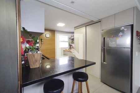 Apartamento para alugar com 82m², 2 quartos e 1 vaga Apartamento para alugar com 82m², 2 quartos e 1 vagaCozinha e Área de Serviço