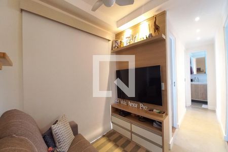 Sala de TV de apartamento à venda com 3 quartos, 60m² em Vila Satúrnia, Campinas