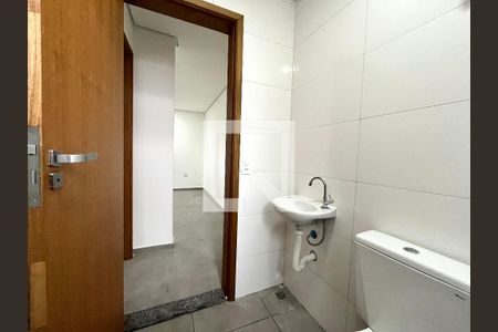 Banheiro  de casa para alugar com 1 quarto, 50m² em Vila do Encontro, São Paulo