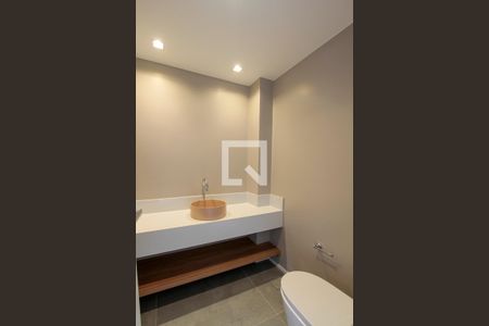 Lavabo de apartamento para alugar com 4 quartos, 330m² em Barra da Tijuca, Rio de Janeiro