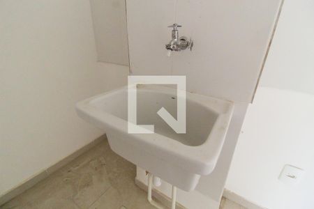 Sala/Cozinha de apartamento para alugar com 2 quartos, 36m² em Itaquera, São Paulo