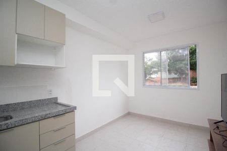 Sala/Cozinha de apartamento à venda com 2 quartos, 32m² em Piqueri, São Paulo