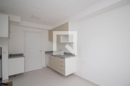 Sala/Cozinha de apartamento à venda com 2 quartos, 32m² em Piqueri, São Paulo