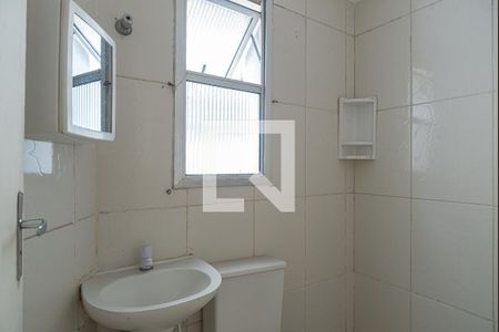 Banheiro de kitnet/studio para alugar com 1 quarto, 20m² em Bela Vista, São Paulo