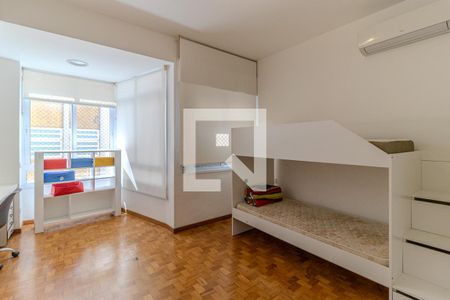 Quarto 1 de apartamento à venda com 3 quartos, 230m² em Higienópolis, São Paulo