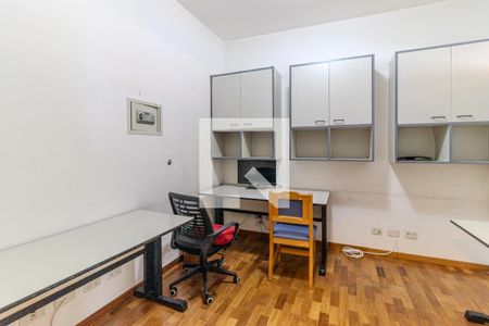 Escritório de apartamento à venda com 3 quartos, 230m² em Higienópolis, São Paulo