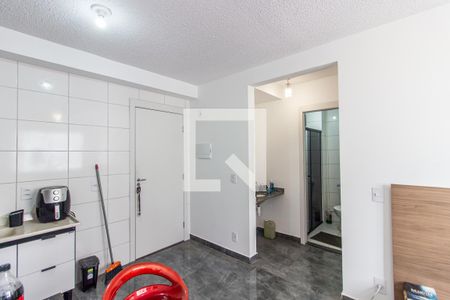 Sala-Cozinha de apartamento à venda com 2 quartos, 36m² em Jardim Santo Antonio, São Paulo