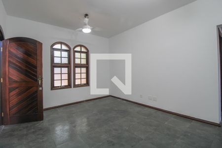 Sala de casa para alugar com 2 quartos, 330m² em Chácara da Barra, Campinas