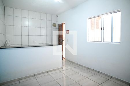 Sala de casa para alugar com 1 quarto, 80m² em Vila Brasilina, São Paulo