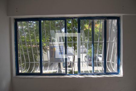 Sala de apartamento para alugar com 2 quartos, 42m² em Mutondo, São Gonçalo