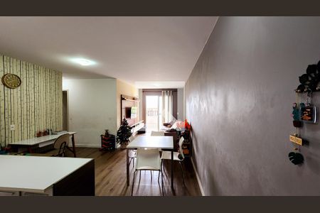 Sala de apartamento à venda com 2 quartos, 69m² em Jardim Carlos Gomes, Jundiaí