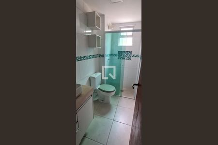 Banheiro de apartamento à venda com 2 quartos, 50m² em Jardim do Lago, Campinas