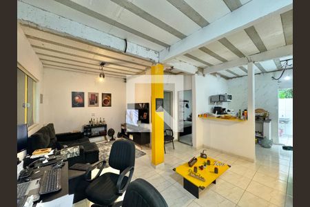 Sala de casa à venda com 1 quarto, 160m² em Vargem Grande, Rio de Janeiro