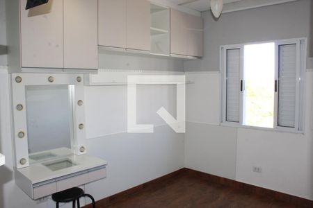 Quarto 2 de casa de condomínio para alugar com 2 quartos, 90m² em Bairro do Maranhao, Cotia