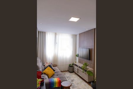 Apartamento para alugar com 2 quartos, 40m² em Camargos, Belo Horizonte