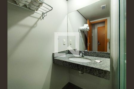 Banheiro de kitnet/studio à venda com 1 quarto, 20m² em Palmares, Belo Horizonte