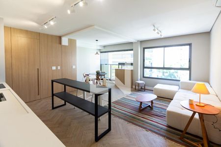 Sala/Cozinha de apartamento para alugar com 2 quartos, 69m² em Vila Nova Conceição, São Paulo