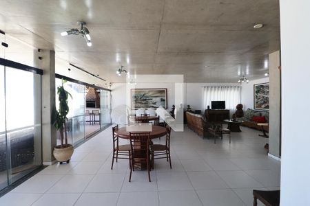 Sala de casa para alugar com 6 quartos, 700m² em Loteamento Joao Batista Juliao, Guarujá