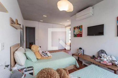 Apartamento à venda com 3 quartos, 164m² em Vila Uberabinha, São Paulo