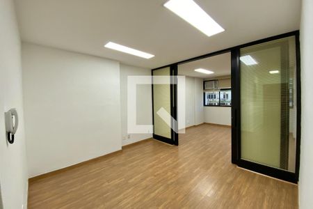 Sala/Quarto de kitnet/studio para alugar com 1 quarto, 42m² em Centro, Rio de Janeiro