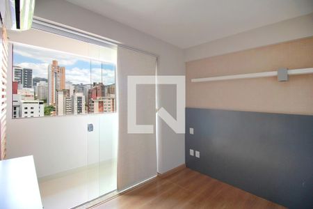 Suite de apartamento à venda com 2 quartos, 72m² em Funcionários, Belo Horizonte