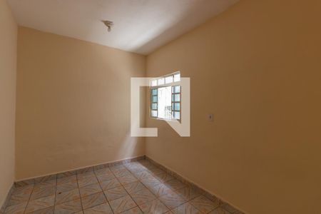 Quarto de casa para alugar com 1 quarto, 70m² em Vila Santa Teresinha, São Paulo