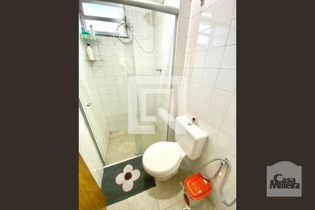 banheiro de apartamento à venda com 2 quartos, 55m² em Floramar, Belo Horizonte