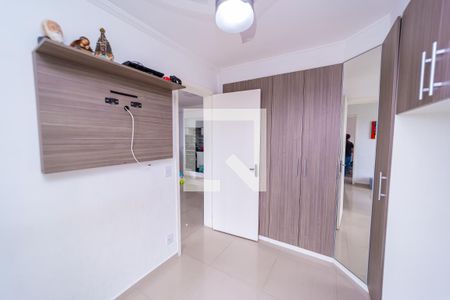 Quarto 2 de apartamento para alugar com 2 quartos, 55m² em Jardim Santa Teresinha, São Paulo