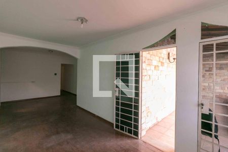 Sala de casa à venda com 5 quartos, 280m² em Alípio de Melo, Belo Horizonte