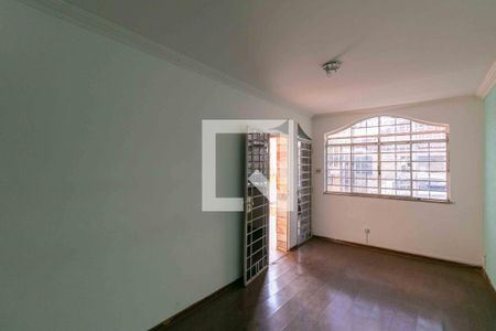 Sala de casa à venda com 5 quartos, 280m² em Alípio de Melo, Belo Horizonte