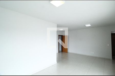 Sala de apartamento para alugar com 3 quartos, 100m² em Patrimônio, Uberlândia