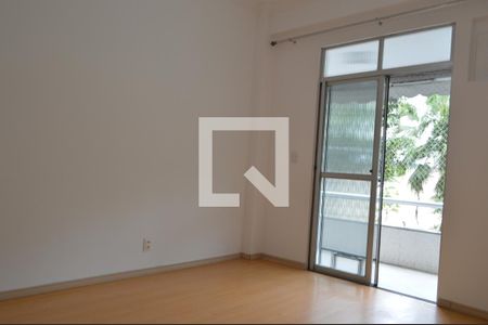 Sala  de apartamento para alugar com 1 quarto, 48m² em Freguesia (jacarepaguá), Rio de Janeiro