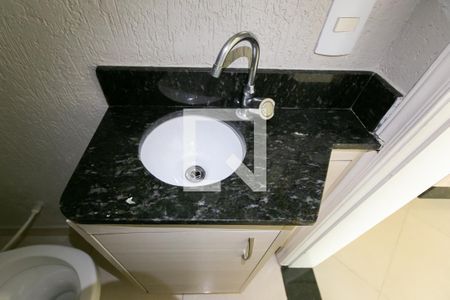 Detalhe - Lavabo de casa de condomínio para alugar com 2 quartos, 70m² em Vila Regina, São Paulo