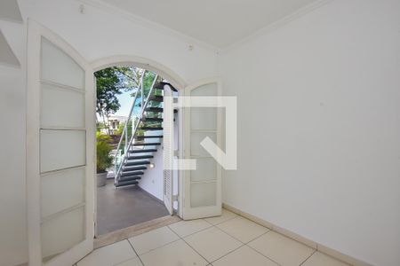 Quarto 1 de casa para alugar com 3 quartos, 270m² em Jardim Taboao, São Paulo