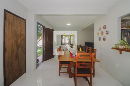 Sala de casa à venda com 5 quartos, 207m² em Rubem Berta, Porto Alegre