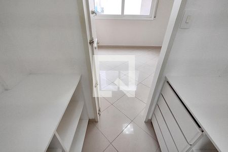 Closet da suíte 1 de apartamento para alugar com 3 quartos, 140m² em Centro, São Caetano do Sul