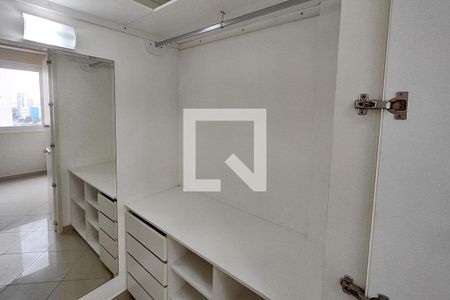 Closet da suíte 1 de apartamento para alugar com 3 quartos, 140m² em Centro, São Caetano do Sul