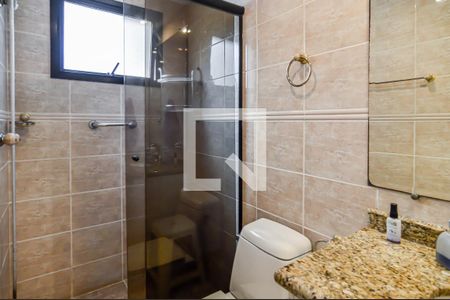 Apartamento à venda com 202m², 4 quartos e 3 vagas Apartamento à venda com 202m², 4 quartos e 3 vagasBanheiro da Suíte 1