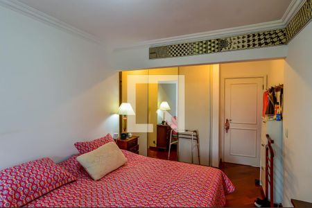 Apartamento à venda com 202m², 4 quartos e 3 vagas Apartamento à venda com 202m², 4 quartos e 3 vagasSuíte 2